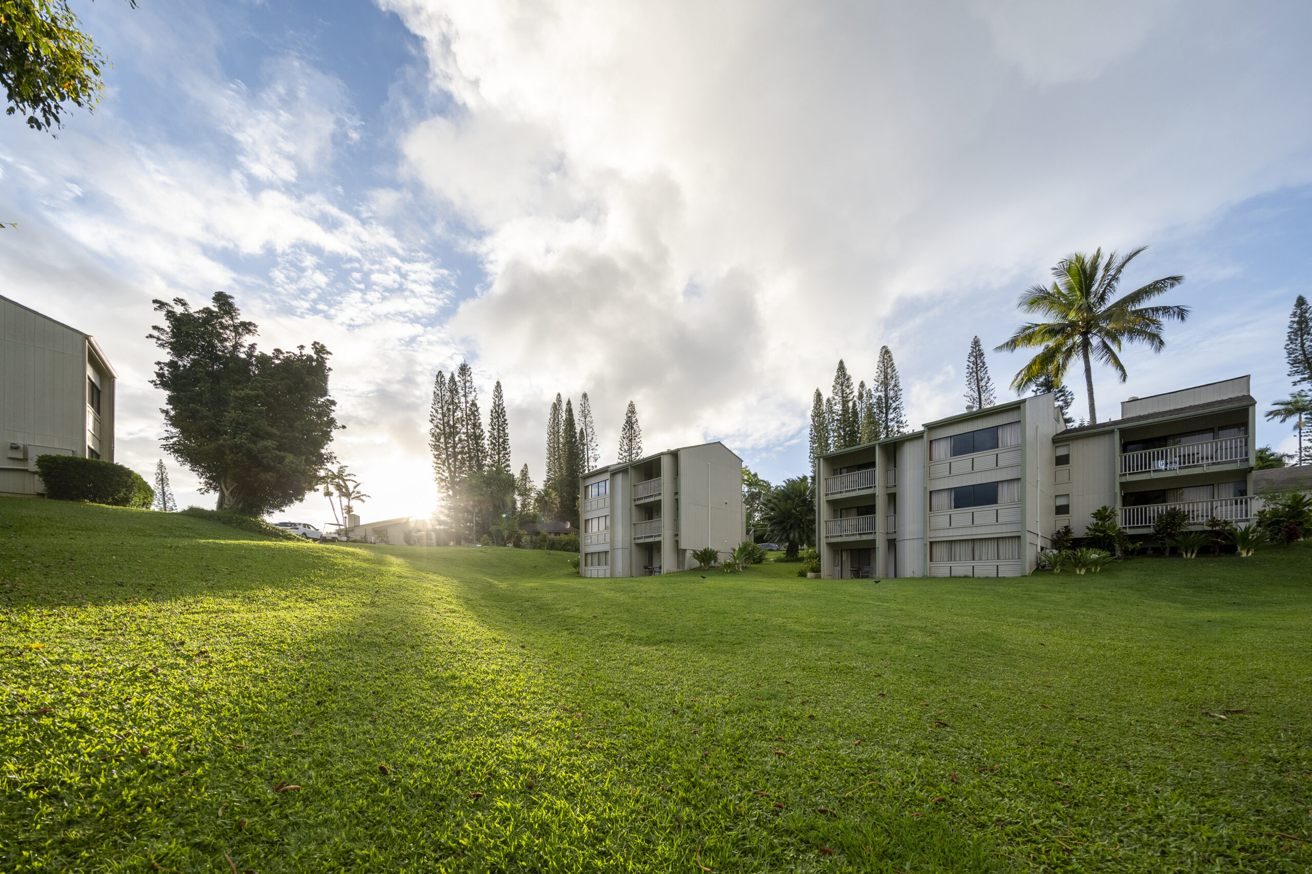 makai club resort photo of exterior lawn area and buildings